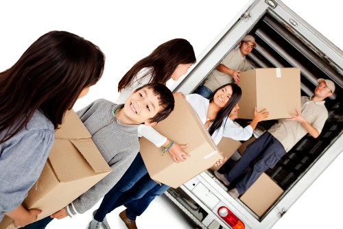 Moving service for homes in Richmond with local property access considerations