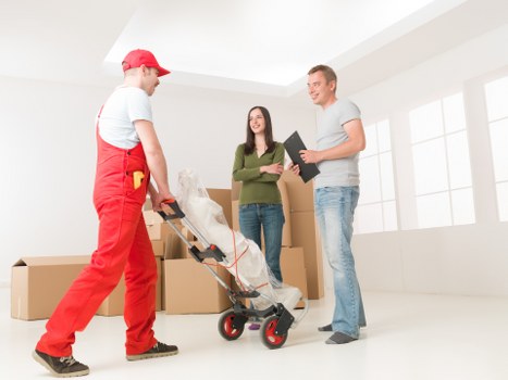 Reliable Richmond removal van ready for house and office moves